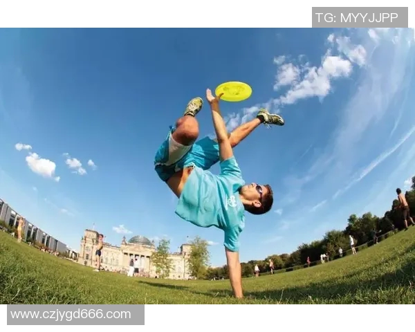 广州飞盘队在运动飞盘耐力排行榜中荣获第九名展现团队实力与拼搏精神 广州飞盘队在运动飞盘耐力排行榜中荣获第九名展现团队实力与拼搏精神