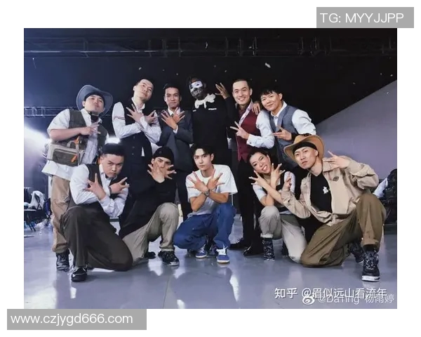 武汉街舞队与深圳街舞队赛后复盘速度体育的精彩对决与战术分析 武汉街舞队与深圳街舞队赛后复盘速度体育的精彩对决与战术分析